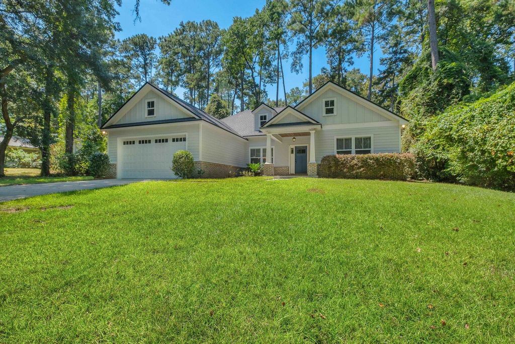 Photo of 3433 Cherokee Ridge Trail, Tallahassee, FL 32312 (MLS # 390707)