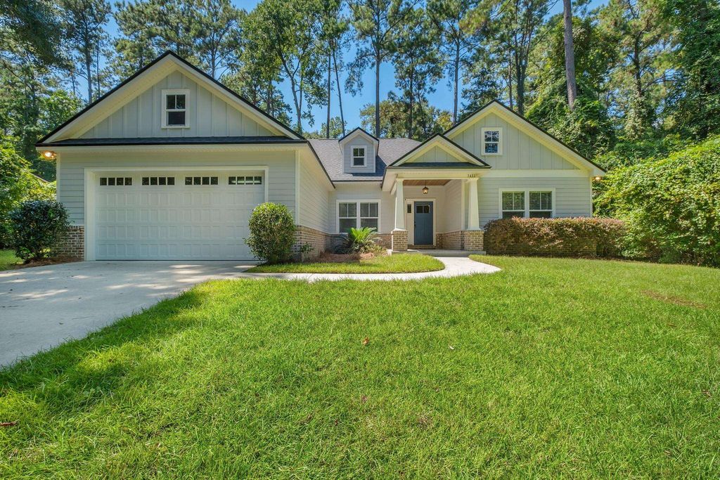 Photo of 3433 Cherokee Ridge Trail, Tallahassee, FL 32312 (MLS # 390707)