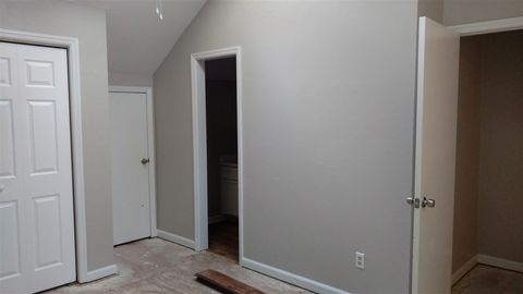 Tiny photo for 912 South Lipona Road Rd, Tallahassee, FL 32304 (MLS # 399045)