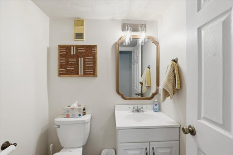 Tiny photo for 2214 Timberwood Circle, Tallahassee, FL 32304 (MLS # 401006)