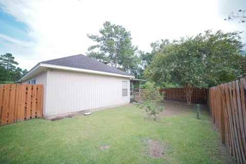 Tiny photo for 2400 Tippecanoe Ridge, Tallahassee, FL 32303 (MLS # 402413)