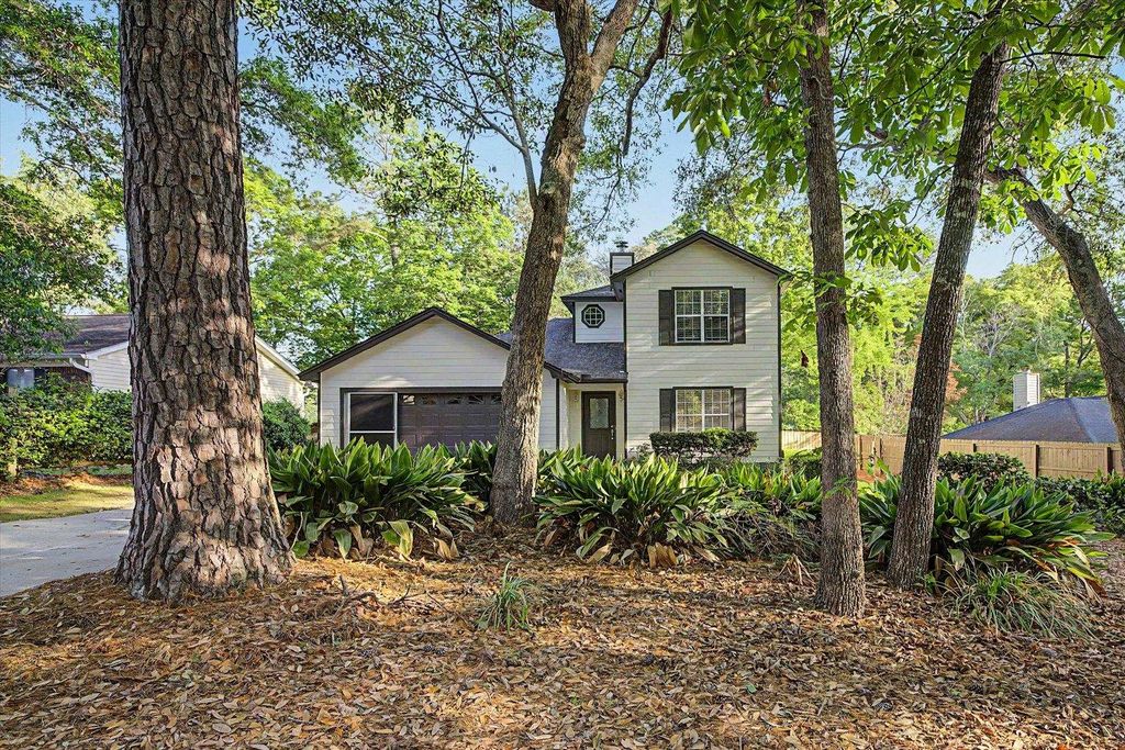 Photo of 1704 Greenridge Trail, Tallahassee, FL 32312 (MLS # 398075)