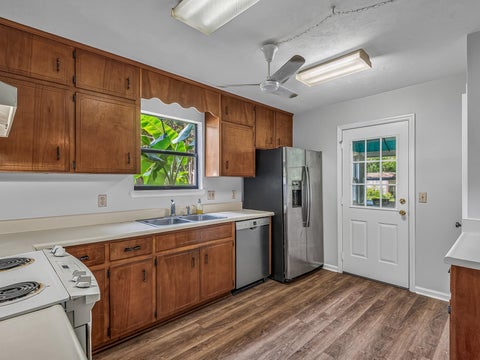 Tiny photo for 724 Red Fern Road, Tallahassee, FL 32308 (MLS # 402377)
