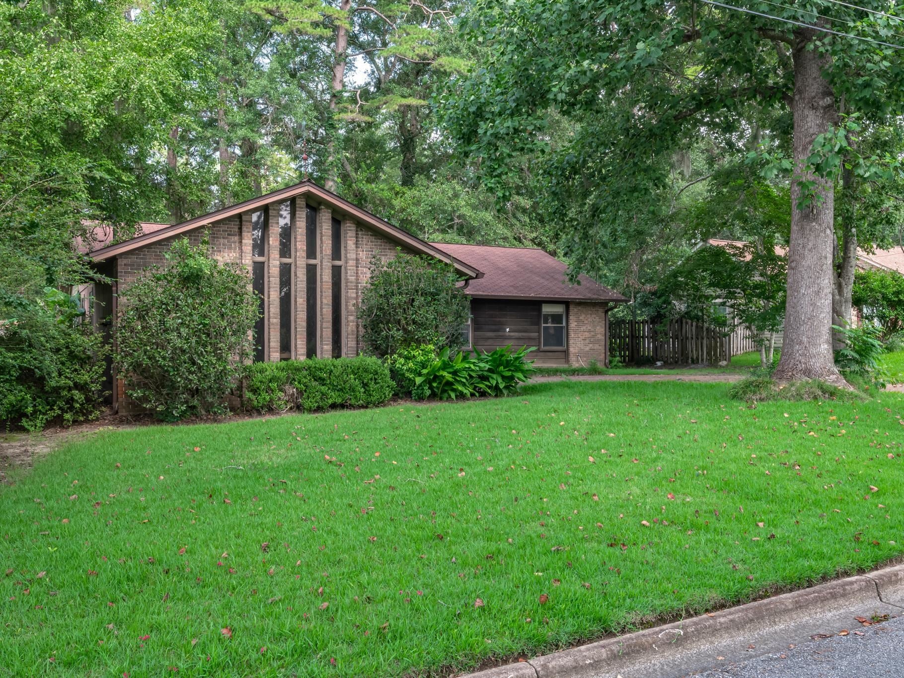 724 Red Fern Road