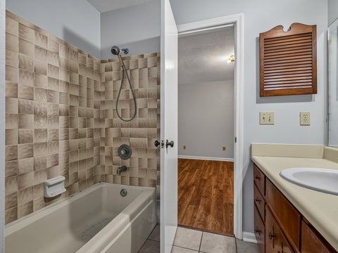 Tiny photo for 724 Red Fern Road, Tallahassee, FL 32308 (MLS # 402377)