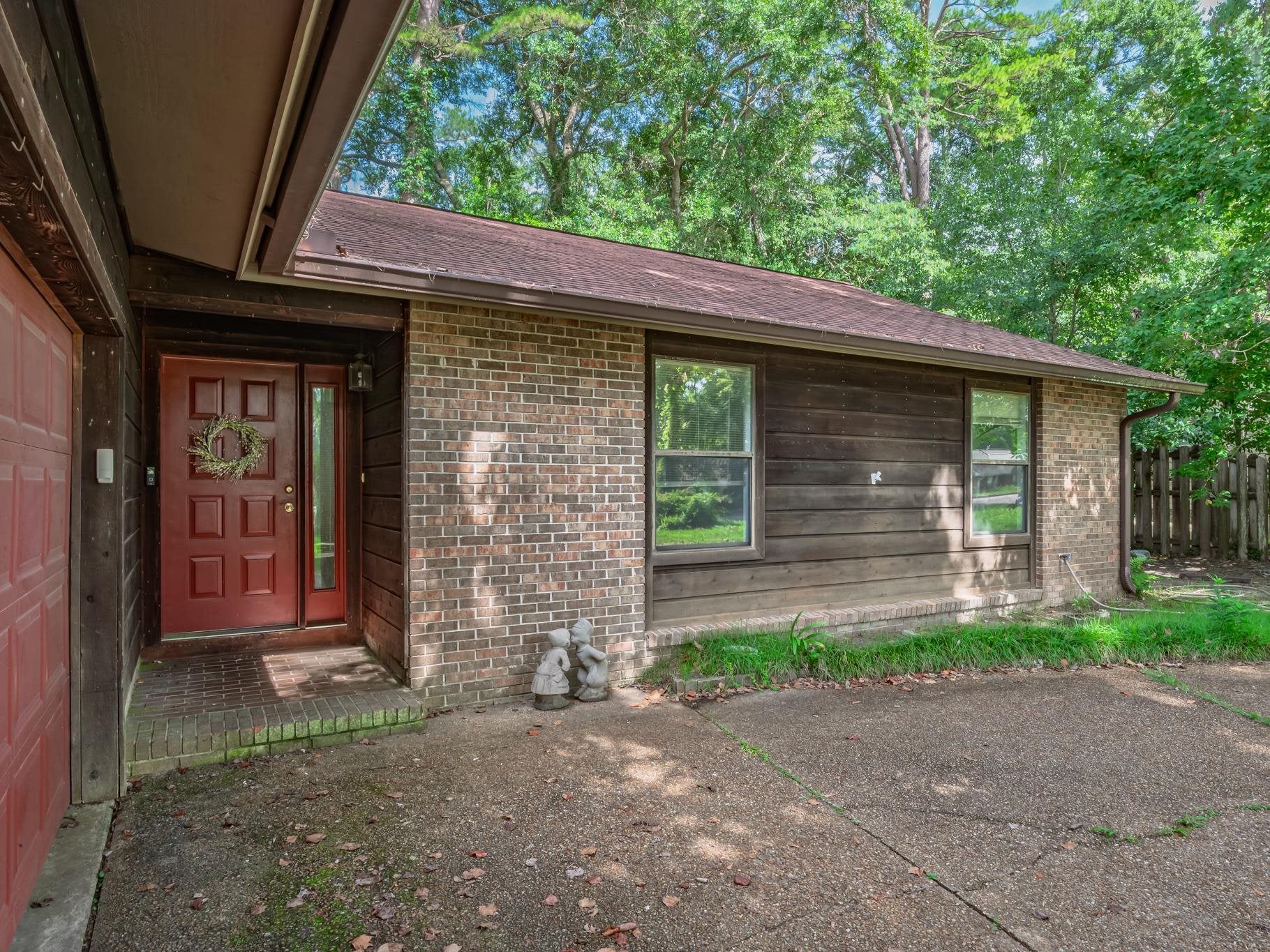 724 Red Fern Road