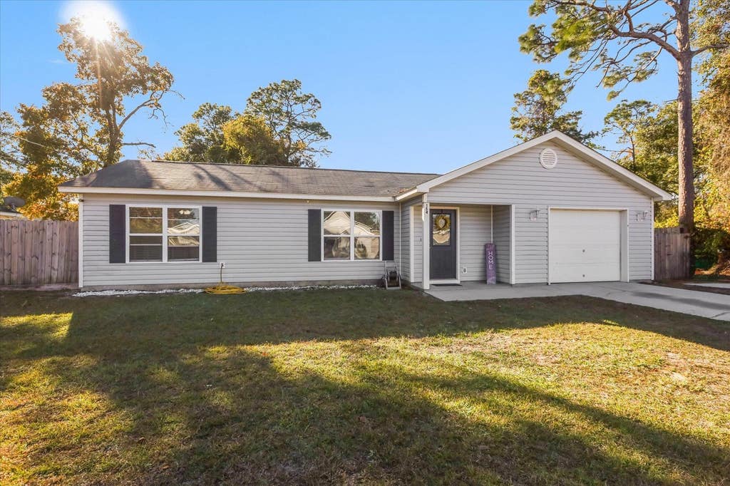 Photo of 154 Melody Lane, Crawfordville, FL 32327 (MLS # 403017)
