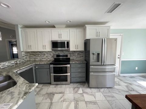 Tiny photo for 3229 Earl Drive Dr, Tallahassee, FL 32309 (MLS # 387706)