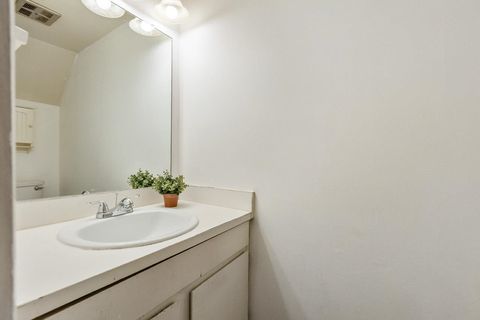 Tiny photo for 208 WESTWOOD Dr, Tallahassee, FL 32304 (MLS # 398425)