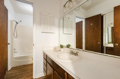 Tiny photo for 208 WESTWOOD Dr, Tallahassee, FL 32304 (MLS # 398425)