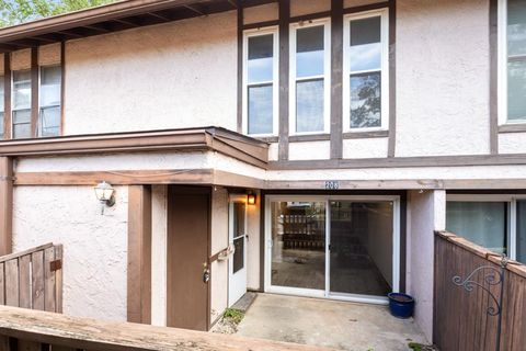 Tiny photo for 208 WESTWOOD Dr, Tallahassee, FL 32304 (MLS # 398425)