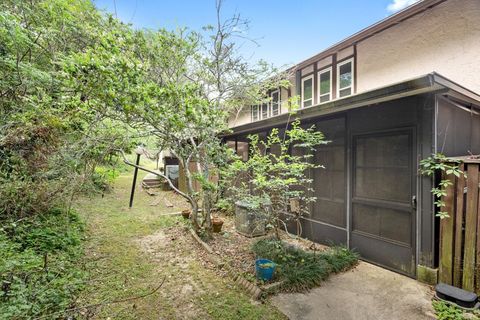 Tiny photo for 208 WESTWOOD Dr, Tallahassee, FL 32304 (MLS # 398425)