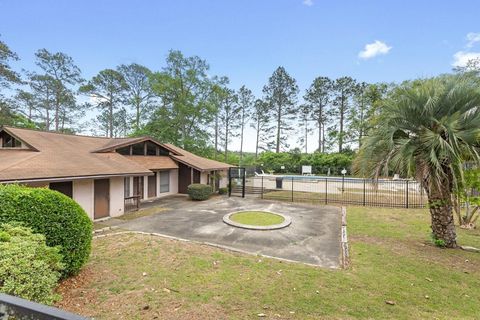 Tiny photo for 208 WESTWOOD Dr, Tallahassee, FL 32304 (MLS # 398425)