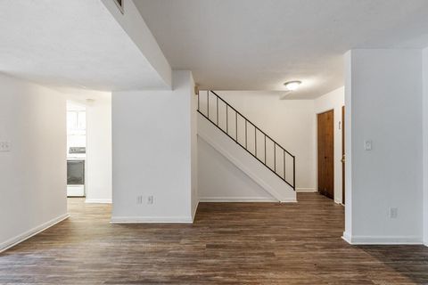 Tiny photo for 208 WESTWOOD Dr, Tallahassee, FL 32304 (MLS # 398425)