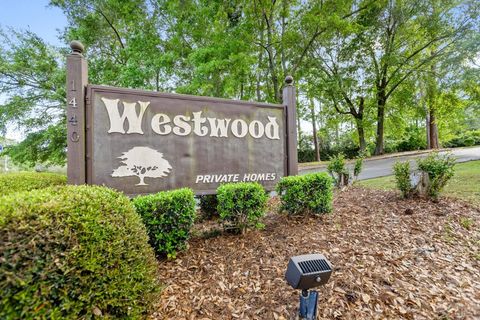 Photo of 208 WESTWOOD Dr, Tallahassee, FL 32304 (MLS # 398425)