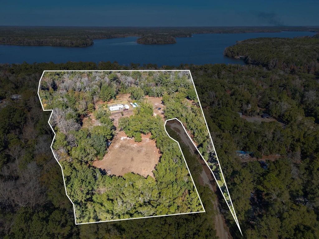 Photo of 17776 Larkin Court, Tallahassee, FL 32310 (MLS # 394394)