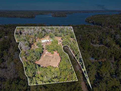 Photo of 17776 Larkin Court, Tallahassee, FL 32310 (MLS # 394394)