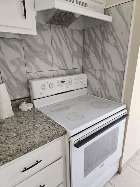 Tiny photo for 2325 W Pensacola Street #171, Tallahassee, FL 32304 (MLS # 399583)