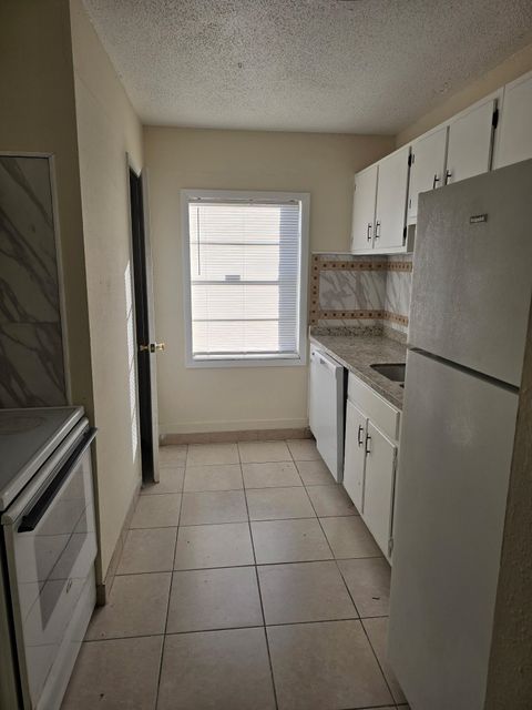 Tiny photo for 2325 W Pensacola Street #171, Tallahassee, FL 32304 (MLS # 399583)