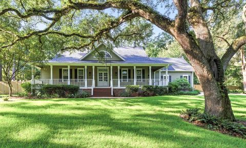 Photo of 1505 Lloyds Cove Road, Tallahassee, FL 32312 (MLS # 390089)
