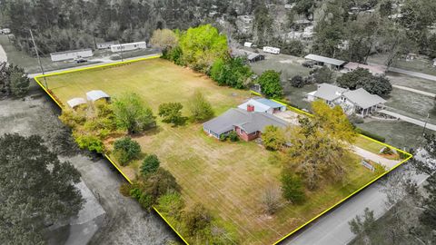 Tiny photo for 15870 SE Pear Street, Blountstown, FL 32424 (MLS # 398239)