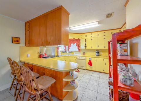 Tiny photo for 15870 SE Pear Street, Blountstown, FL 32424 (MLS # 398239)