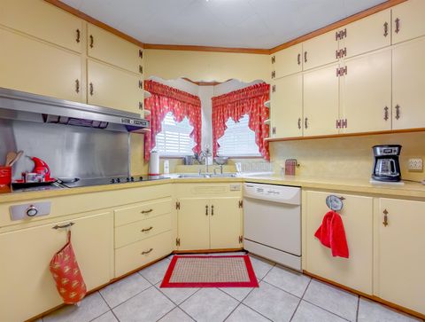 Tiny photo for 15870 SE Pear Street, Blountstown, FL 32424 (MLS # 398239)