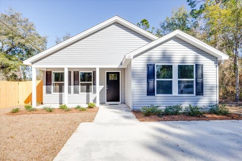 A home in Crawfordville