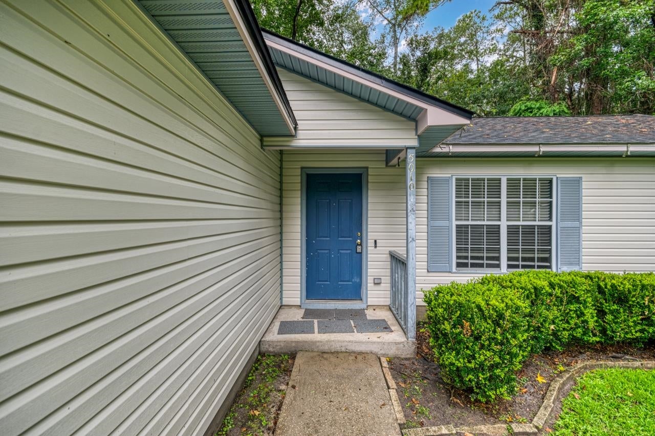 5010 Leah Lane
