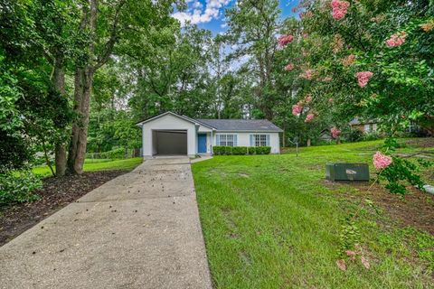 Photo of 5010 Leah Lane, Tallahassee, FL 32303 (MLS # 402726)