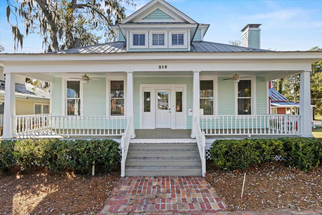 Photo of 216 N Adams Street, Quincy, FL 32351 (MLS # 392615)