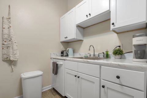 Tiny photo for 2203 Sandpiper Street, Tallahassee, FL 32303 (MLS # 392359)