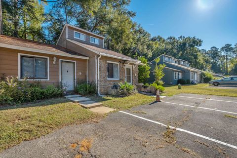 Tiny photo for 2203 Sandpiper Street, Tallahassee, FL 32303 (MLS # 392359)