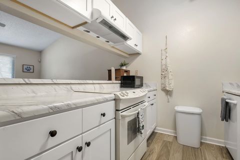 Tiny photo for 2203 Sandpiper Street, Tallahassee, FL 32303 (MLS # 392359)