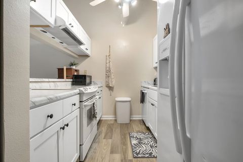 Tiny photo for 2203 Sandpiper Street, Tallahassee, FL 32303 (MLS # 392359)