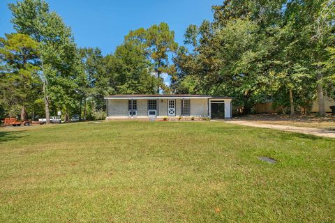 Tiny photo for 2008 Scenic Road, Tallahassee, FL 32303 (MLS # 394978)