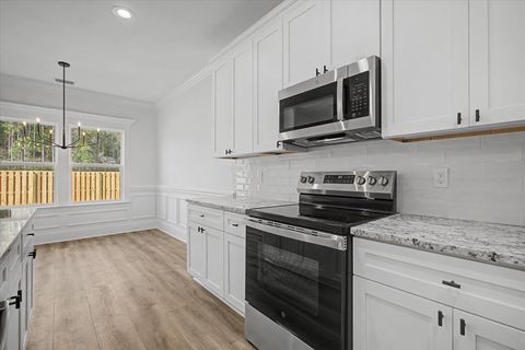 Tiny photo for 124 Divine Loop, Crawfordville, FL 32327 (MLS # 397814)