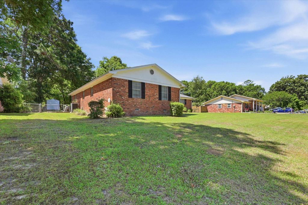 Photo of 3025 Corrib Drive, Tallahassee, FL 32309 (MLS # 399605)