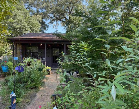 Photo of 1956 Rain Valley Court, Tallahassee, FL 32308 (MLS # 390177)