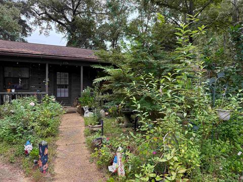 Tiny photo for 1956 Rain Valley Court, Tallahassee, FL 32308 (MLS # 390177)