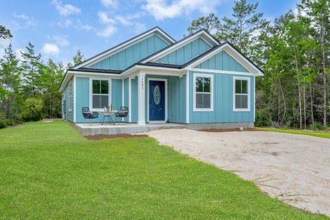 1695 Landing Street Carrabelle FL 32322