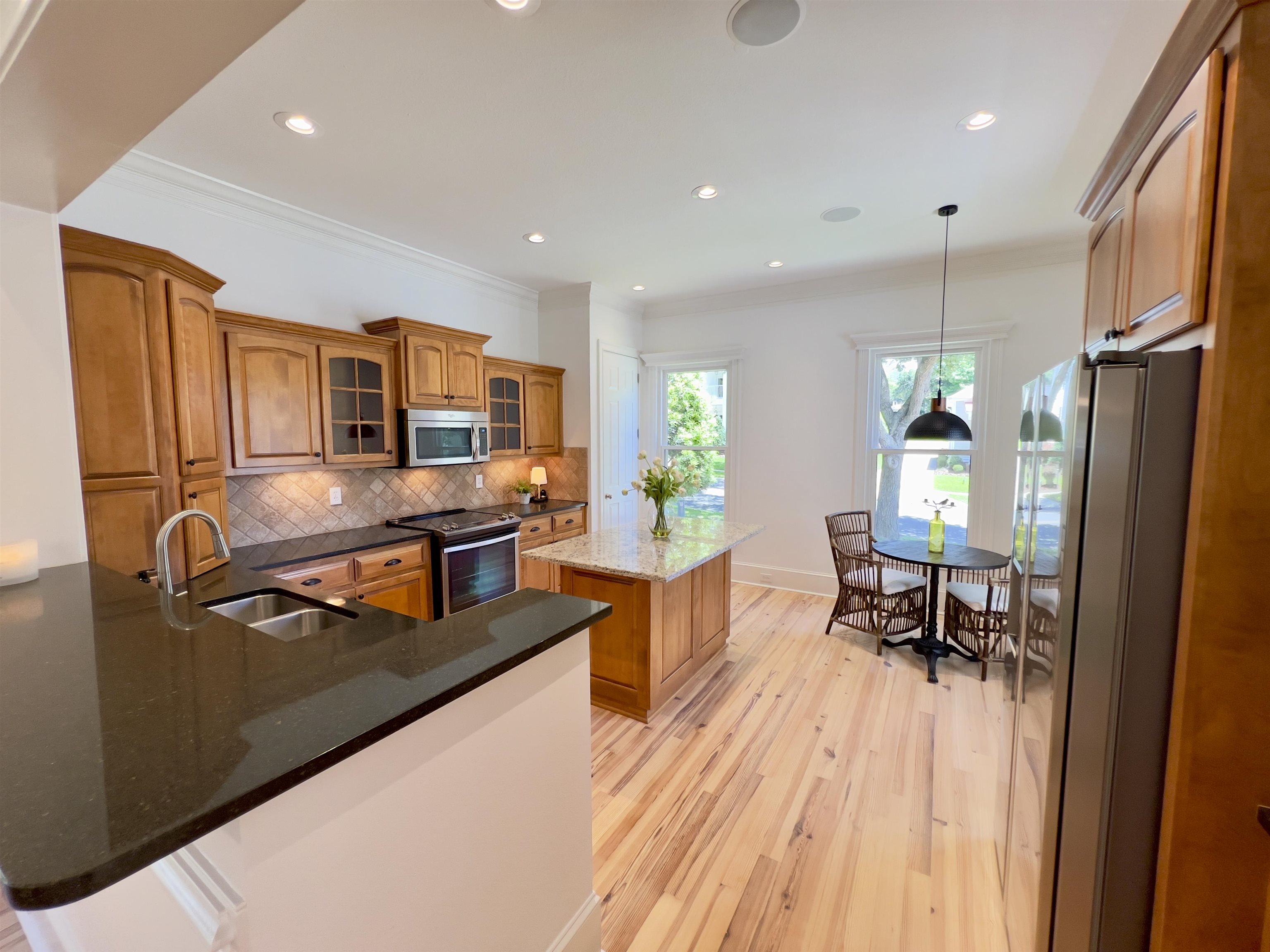 5718 Roanoke Trail