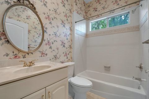 Tiny photo for 9210 Hampton Glen Court, Tallahassee, FL 32312 (MLS # 383434)