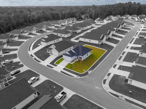 Tiny photo for 5736 Pinebarren Road, Tallahassee, FL 32303 (MLS # 395885)