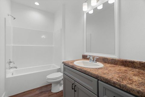 Tiny photo for 5736 Pinebarren Road, Tallahassee, FL 32303 (MLS # 395885)