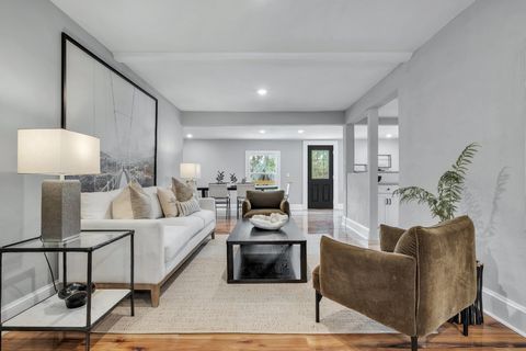 Tiny photo for 132 Oak Street, Tallahassee, FL 32301 (MLS # 398025)