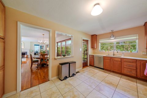Tiny photo for 3164 LAKESHORE Drive, Tallahassee, FL 32312 (MLS # 400278)