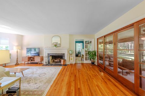 Tiny photo for 3164 LAKESHORE Drive, Tallahassee, FL 32312 (MLS # 400278)