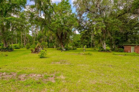 Tiny photo for 3164 LAKESHORE Drive, Tallahassee, FL 32312 (MLS # 400278)
