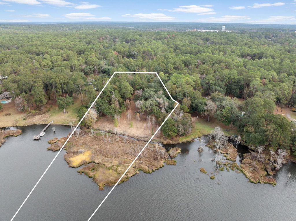 Photo of xxx Duck Cove Road, Tallahassee, FL 32312 (MLS # 393887)